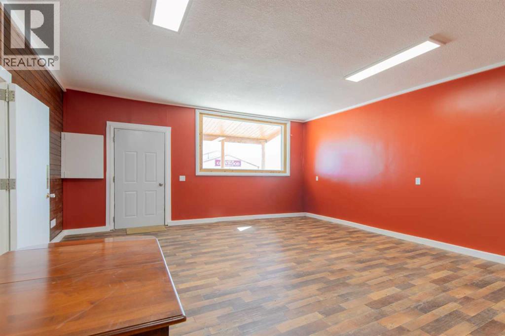 60 Main Avenue Nw Property Photo 7