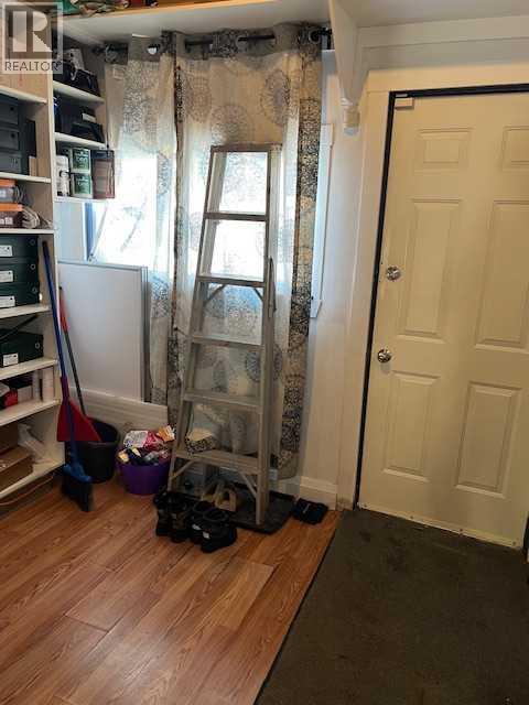5028 51 Avenue Property Photo 5
