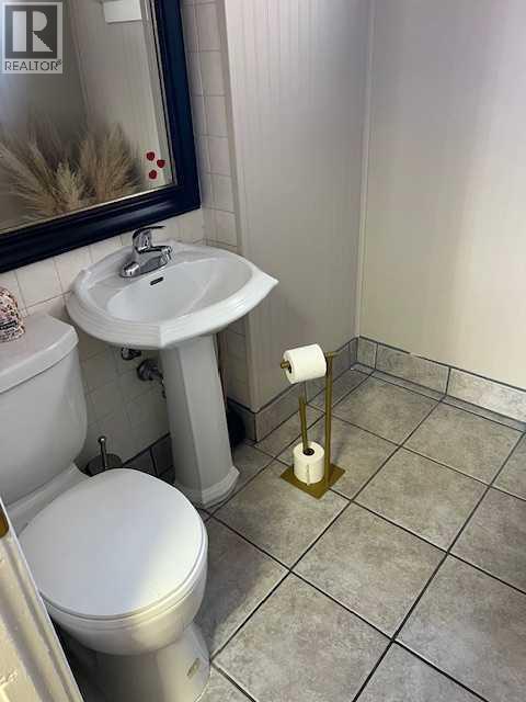 5028 51 Avenue Property Photo 6