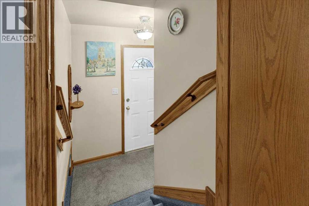 415 12 Street E Property Photo 21