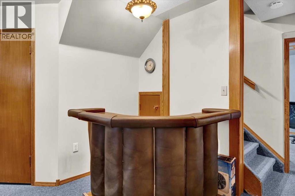 415 12 Street E Property Photo 25