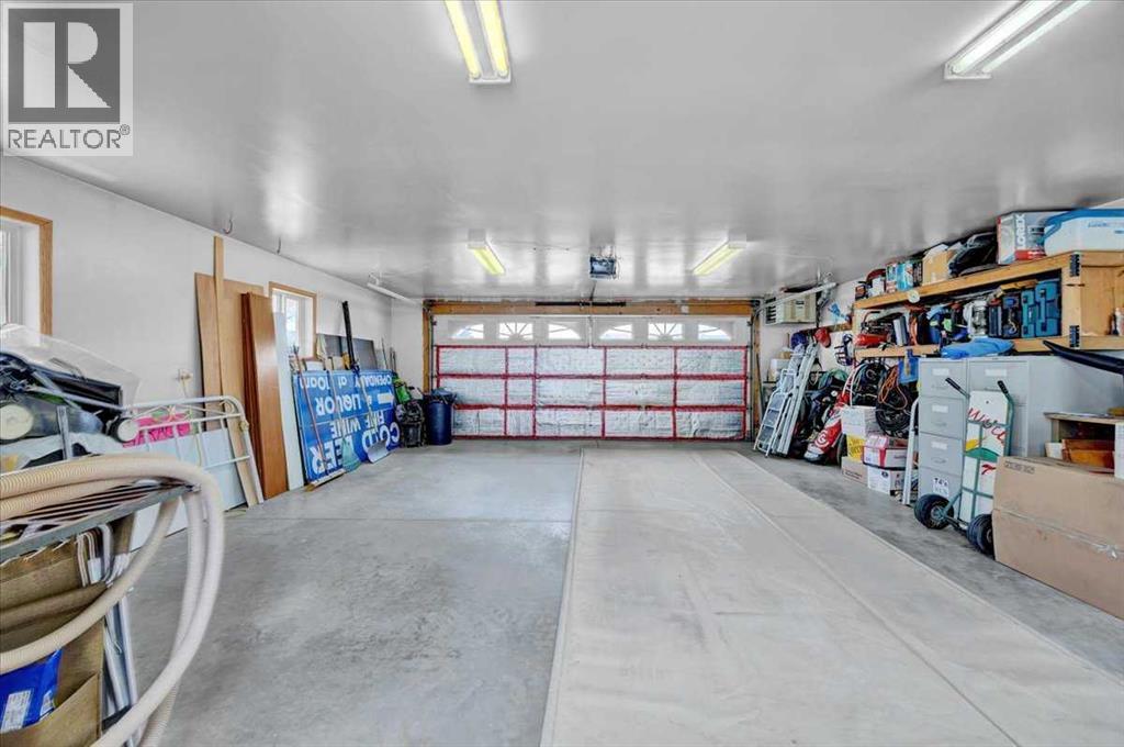 415 12 Street E Property Photo 34