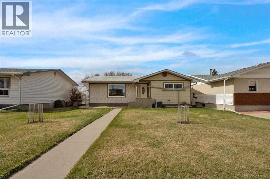 415 12 Street E Property Photo 42
