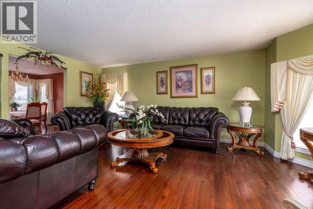 4002 60 Avenue Property Photo 9