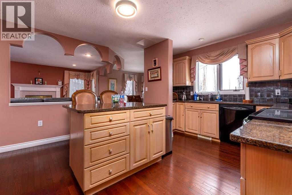 4002 60 Avenue Property Photo 15