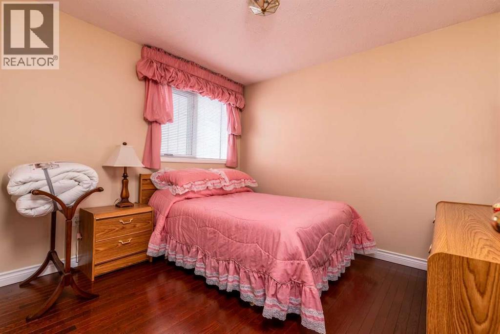 4002 60 Avenue Property Photo 29