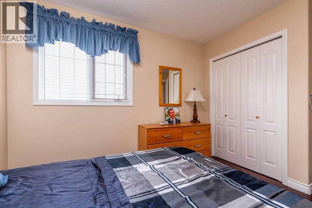 4002 60 Avenue Property Photo 31