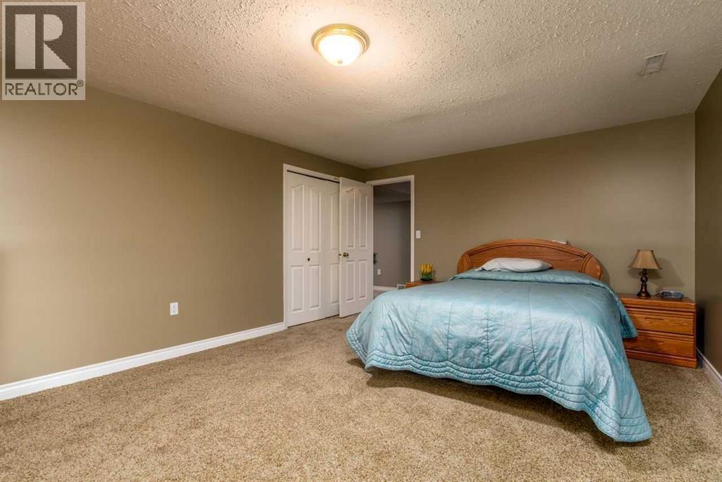 4002 60 Avenue Property Photo 37