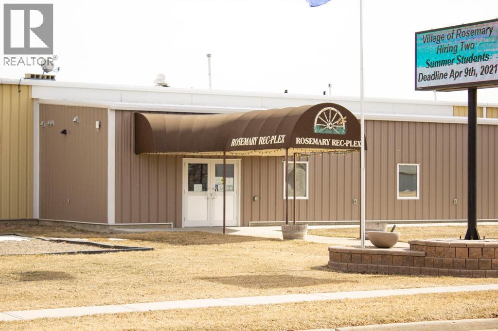 48 Cottonwood Crescent Property Photo 4