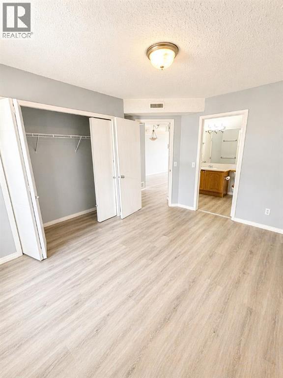 103 Strathaven Drive East Property Photo 10