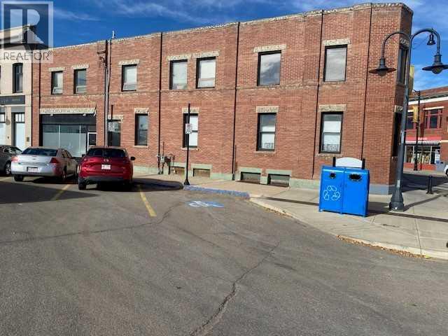 4919 50 Avenue Property Photo 2