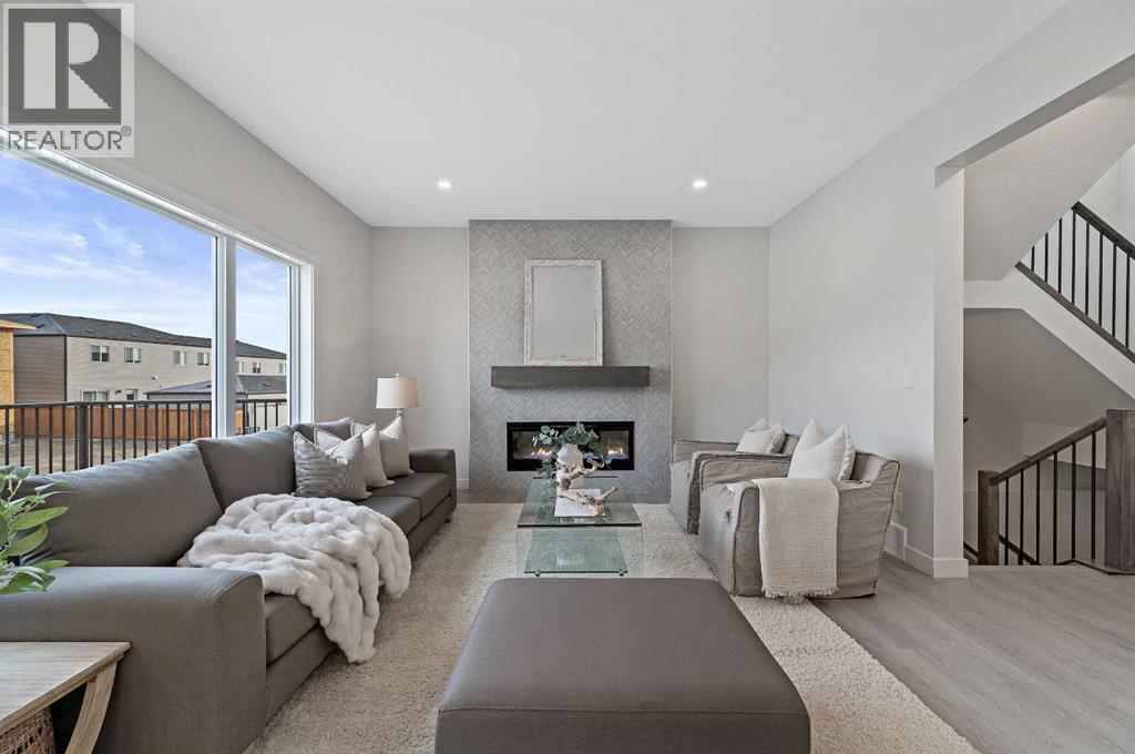 470 Baywater Green Property Photo 3