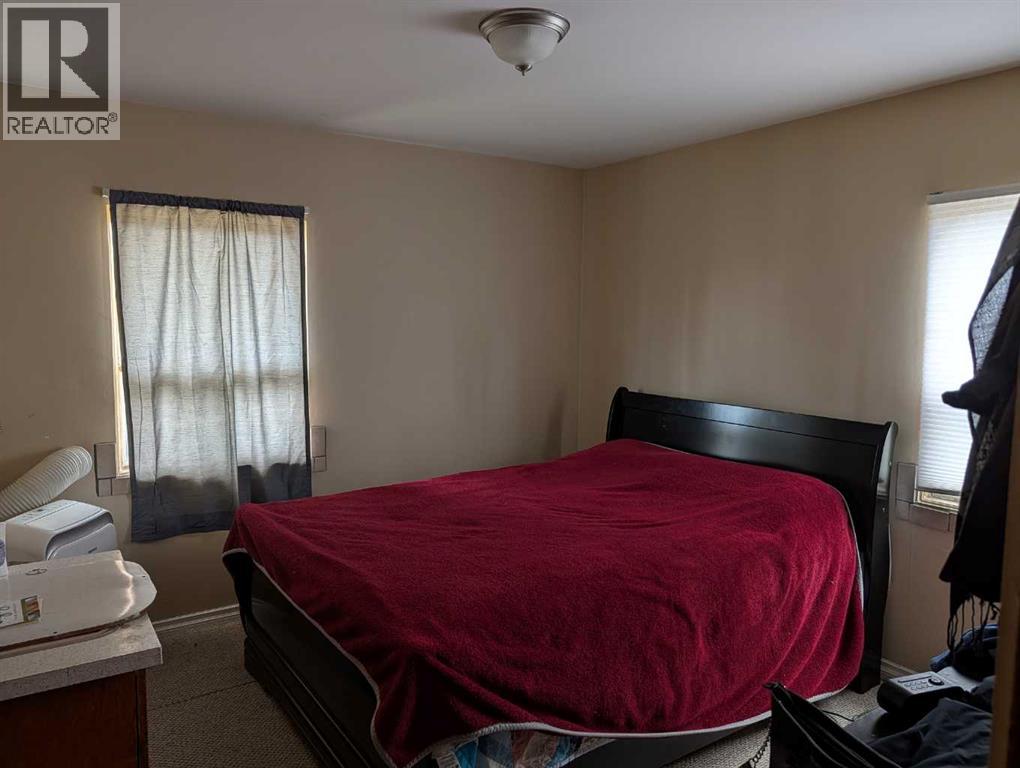 4612 50a Avenue Property Photo 5