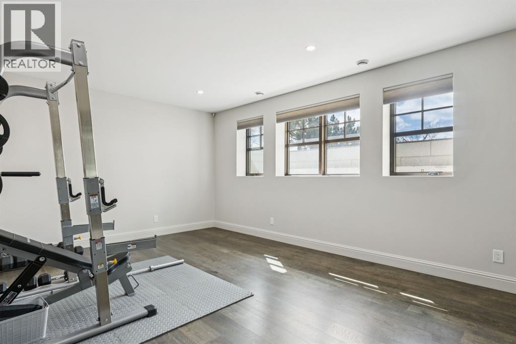2908 Toronto Crescent Nw Property Photo 34