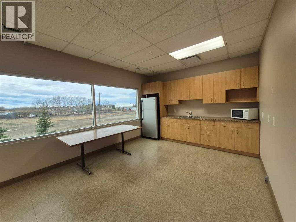 5815 49 Avenue Property Photo 15
