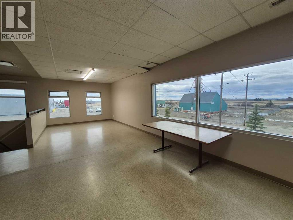 5815 49 Avenue Property Photo 16