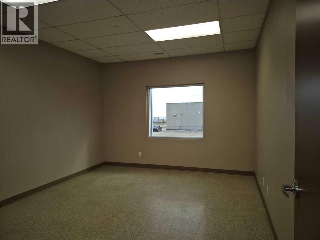 5815 49 Avenue Property Photo 21