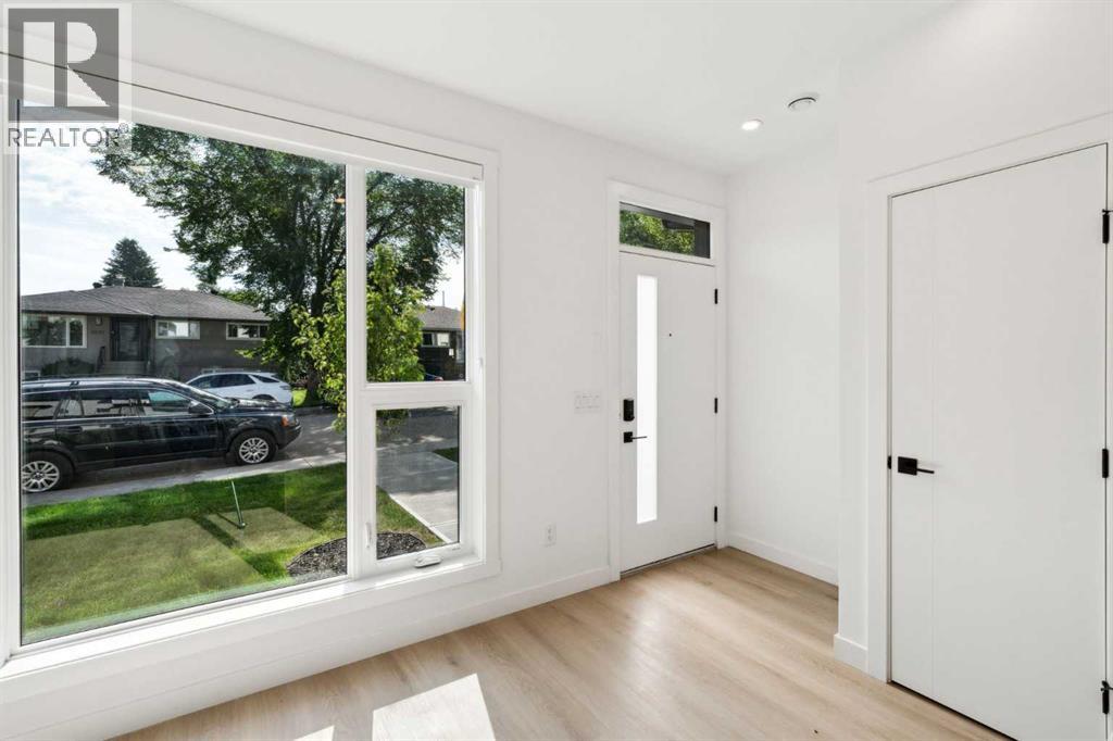 2831 36 Street Sw Property Photo 7