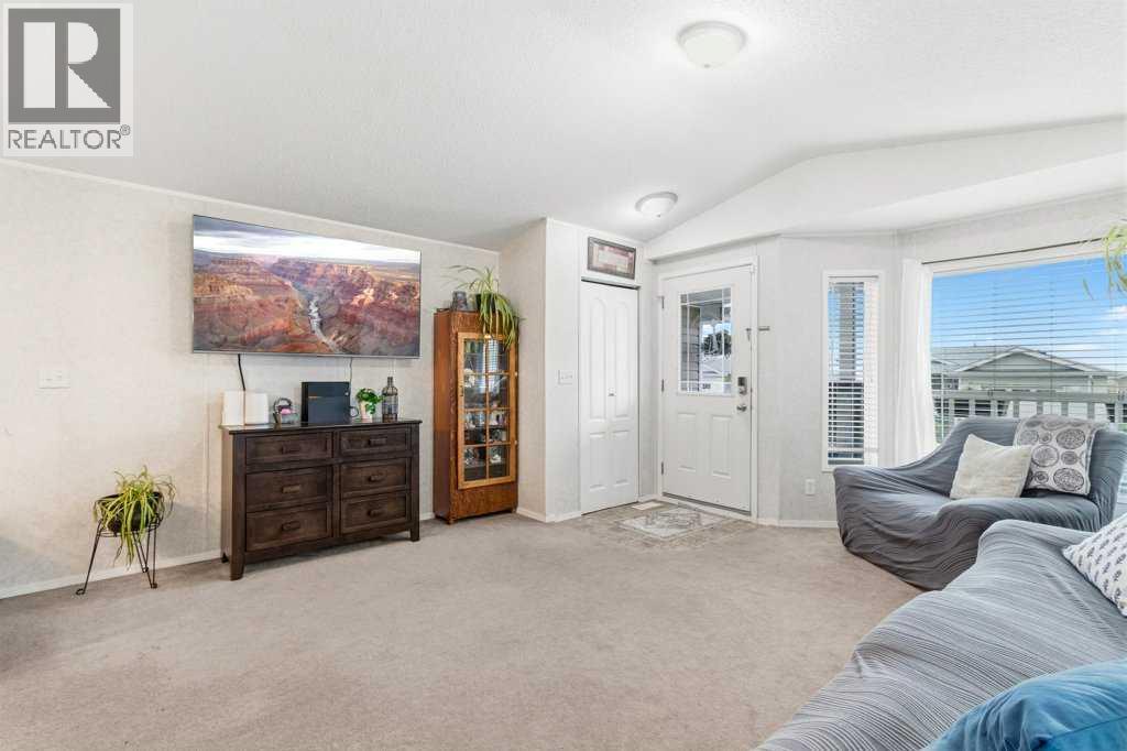 6 Baywood Place Property Photo 4