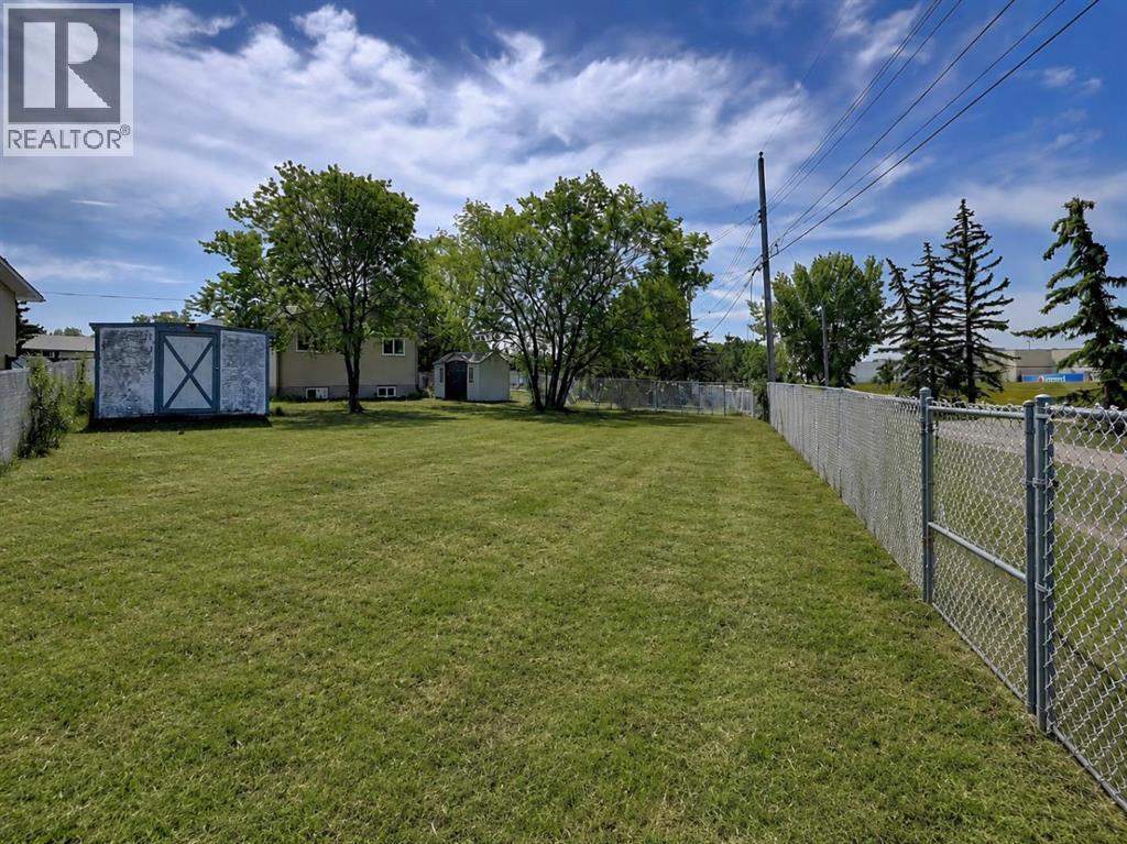 11448 97 Street Property Photo 3