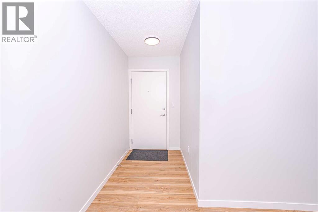 40 Carrington Circle North Property Photo 7