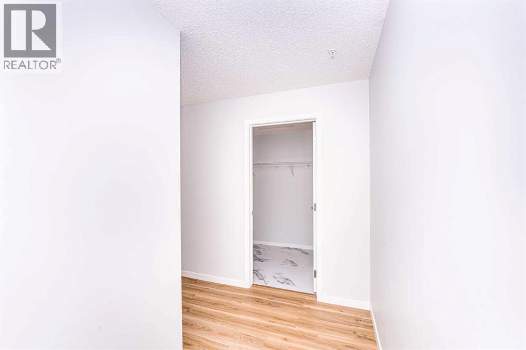 40 Carrington Circle North Property Photo 8