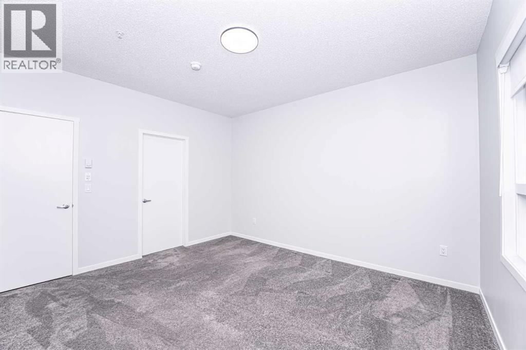 40 Carrington Circle North Property Photo 13
