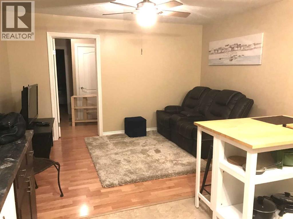 10531 104 Avenue Property Photo 8