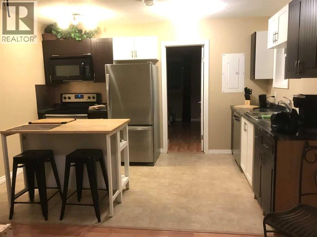 10531 104 Avenue Property Photo 9