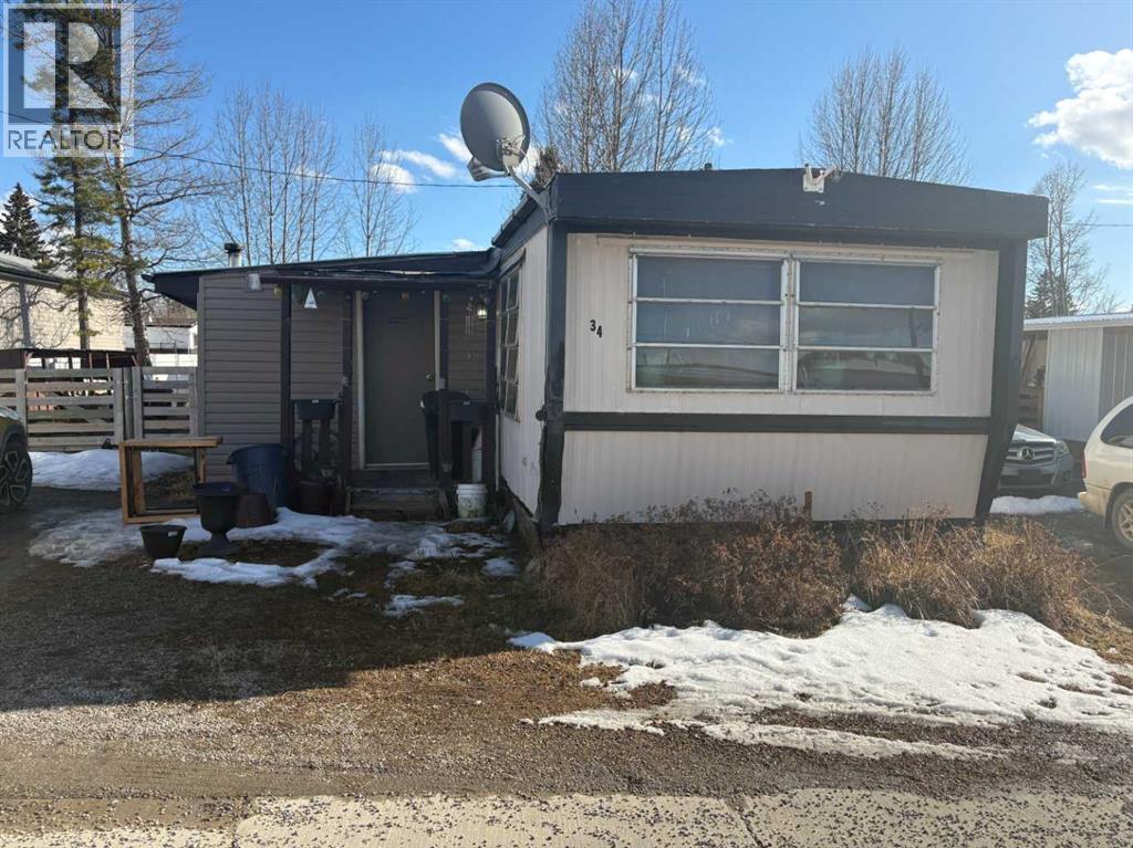 5311 60 Street Property Photo 1