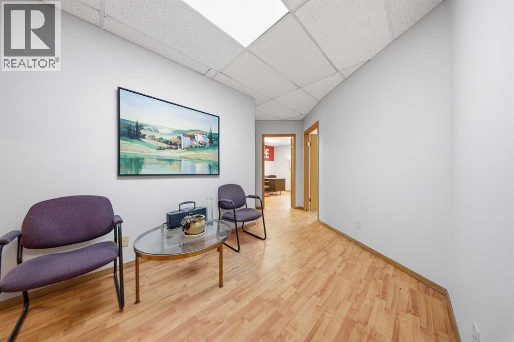 122 2 Avenue Property Photo 9