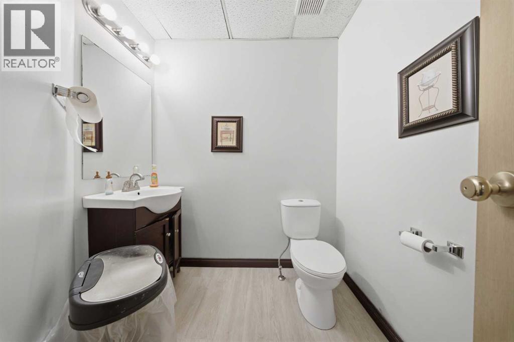122 2 Avenue Property Photo 11
