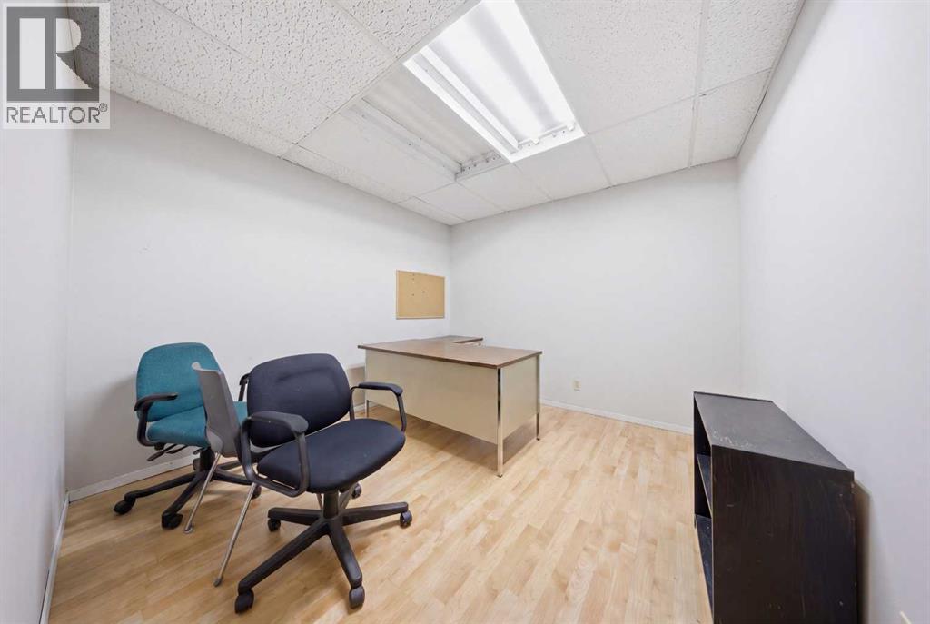 122 2 Avenue Property Photo 15
