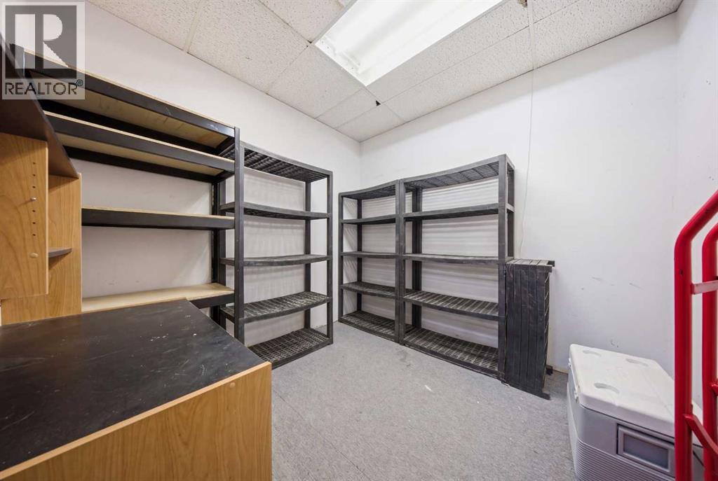 122 2 Avenue Property Photo 16