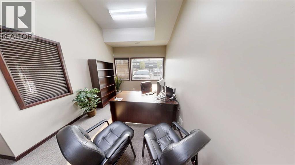 9824 97 Avenue Property Photo 9