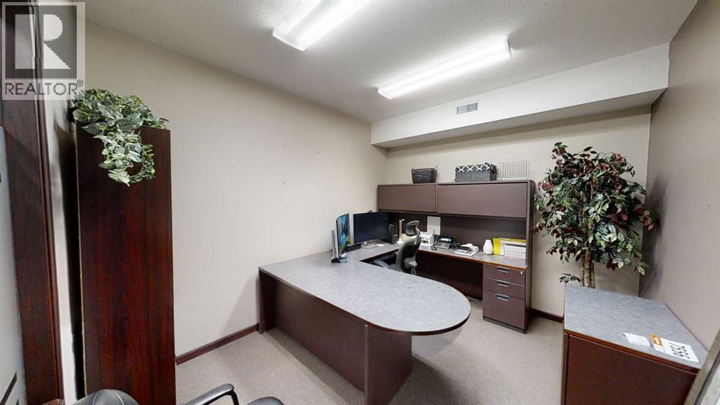 9824 97 Avenue Property Photo 12