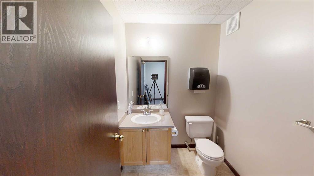 9824 97 Avenue Property Photo 14