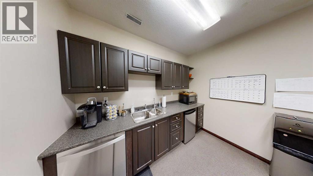 9824 97 Avenue Property Photo 15