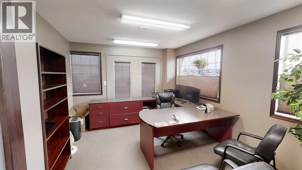 9824 97 Avenue Property Photo 24