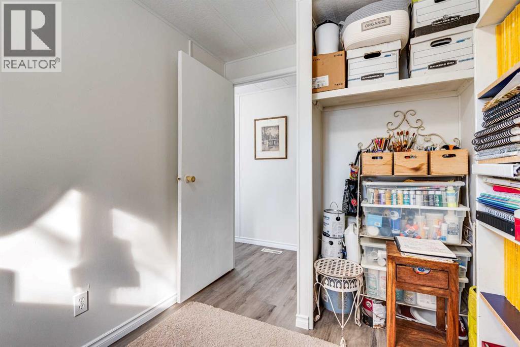 501 School Property Photo 13
