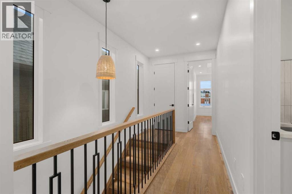 5104 21 Avenue Nw Property Photo 14
