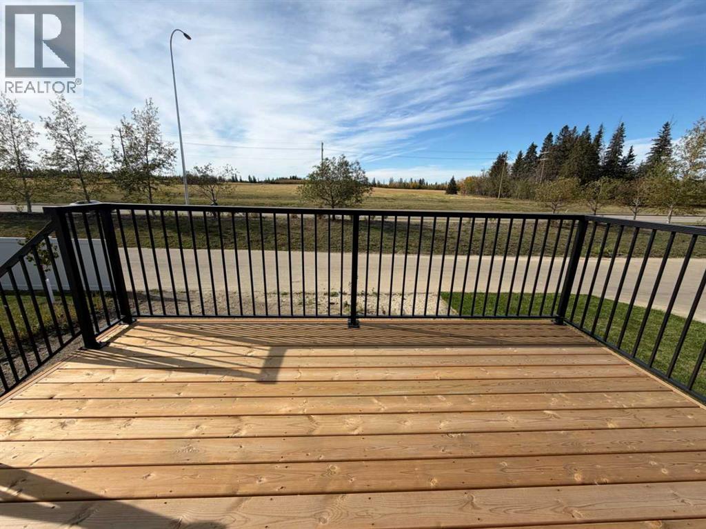 52 Emmett Crescent Property Photo 2