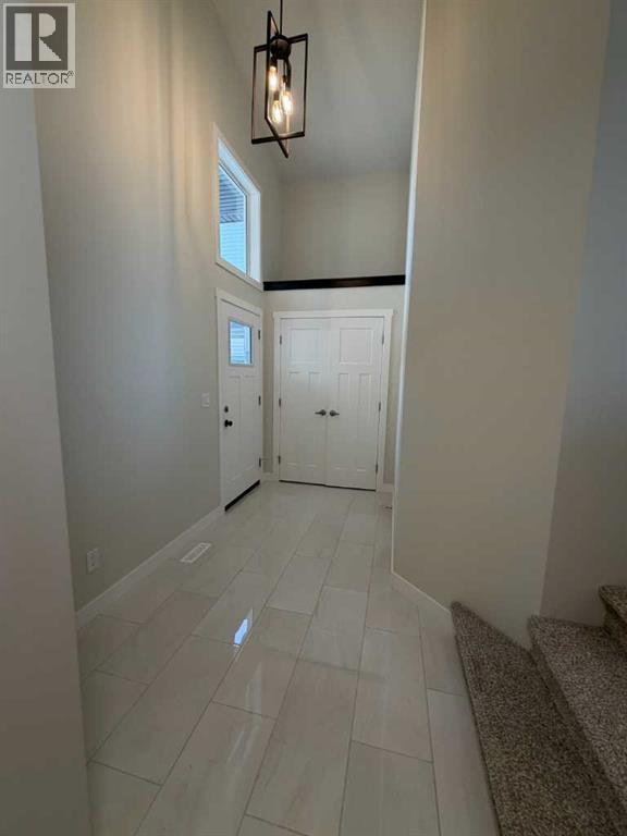 52 Emmett Crescent Property Photo 4