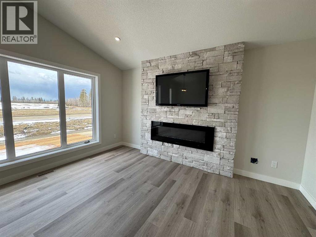 52 Emmett Crescent Property Photo 13