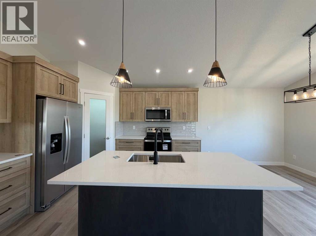 52 Emmett Crescent Property Photo 16