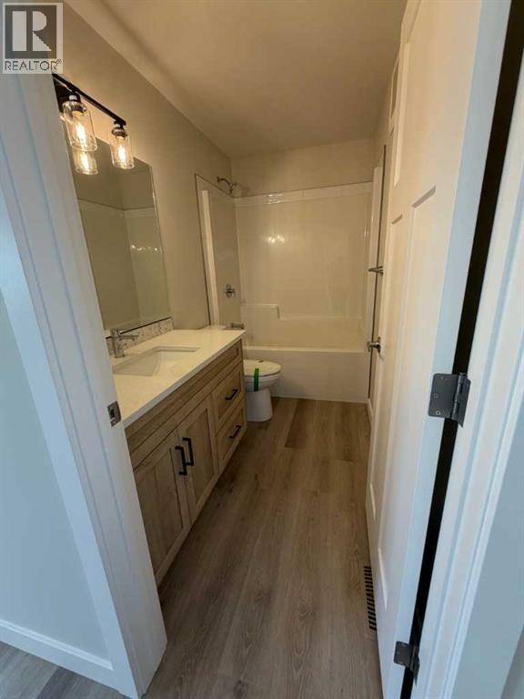 52 Emmett Crescent Property Photo 33