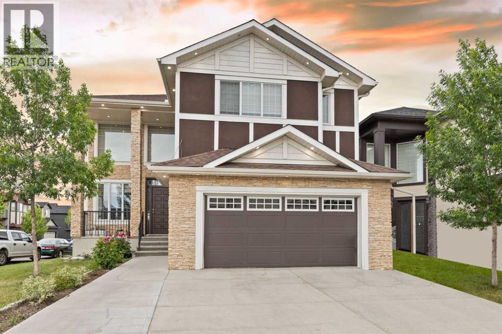 150 Saddlelake Grove NE Property Photo 1