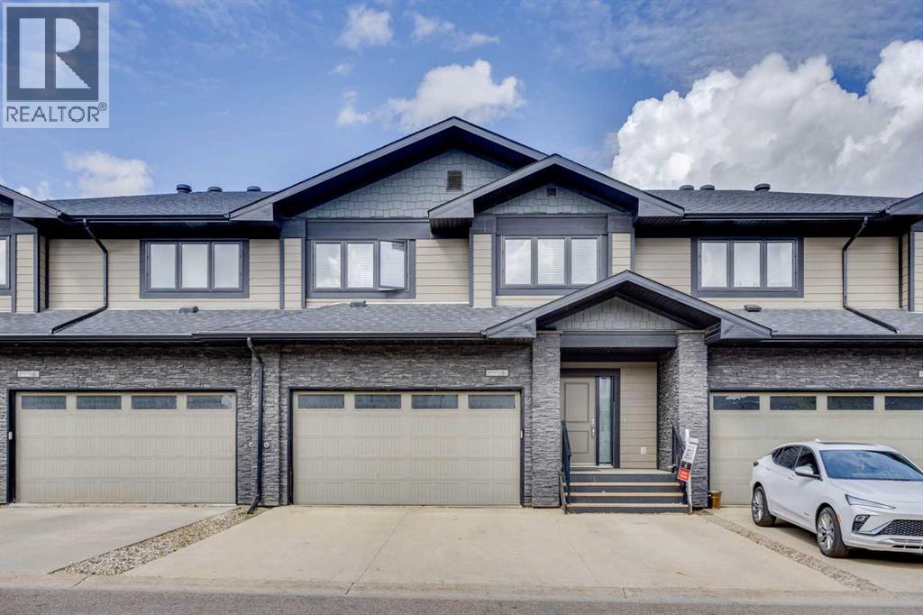 208 Sparrow Hawk Drive Property Photo 1
