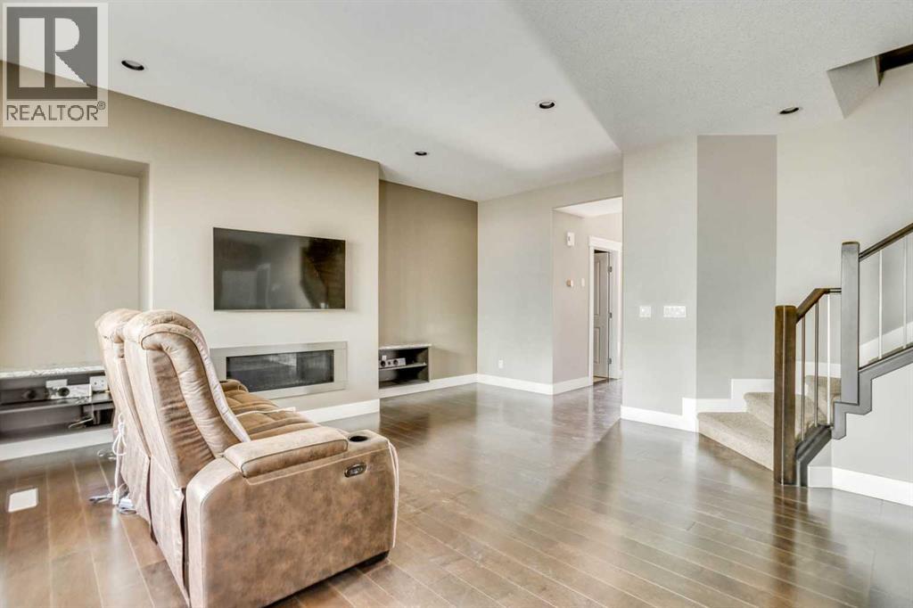 208 Sparrow Hawk Drive Property Photo 2