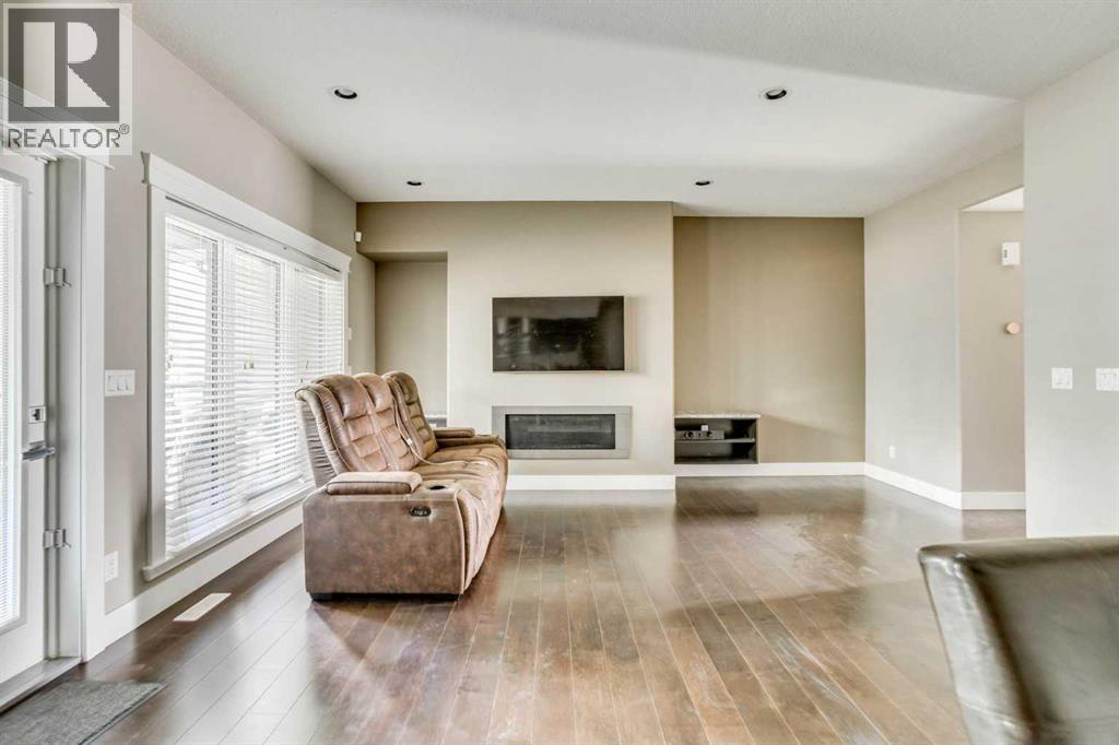 208 Sparrow Hawk Drive Property Photo 3